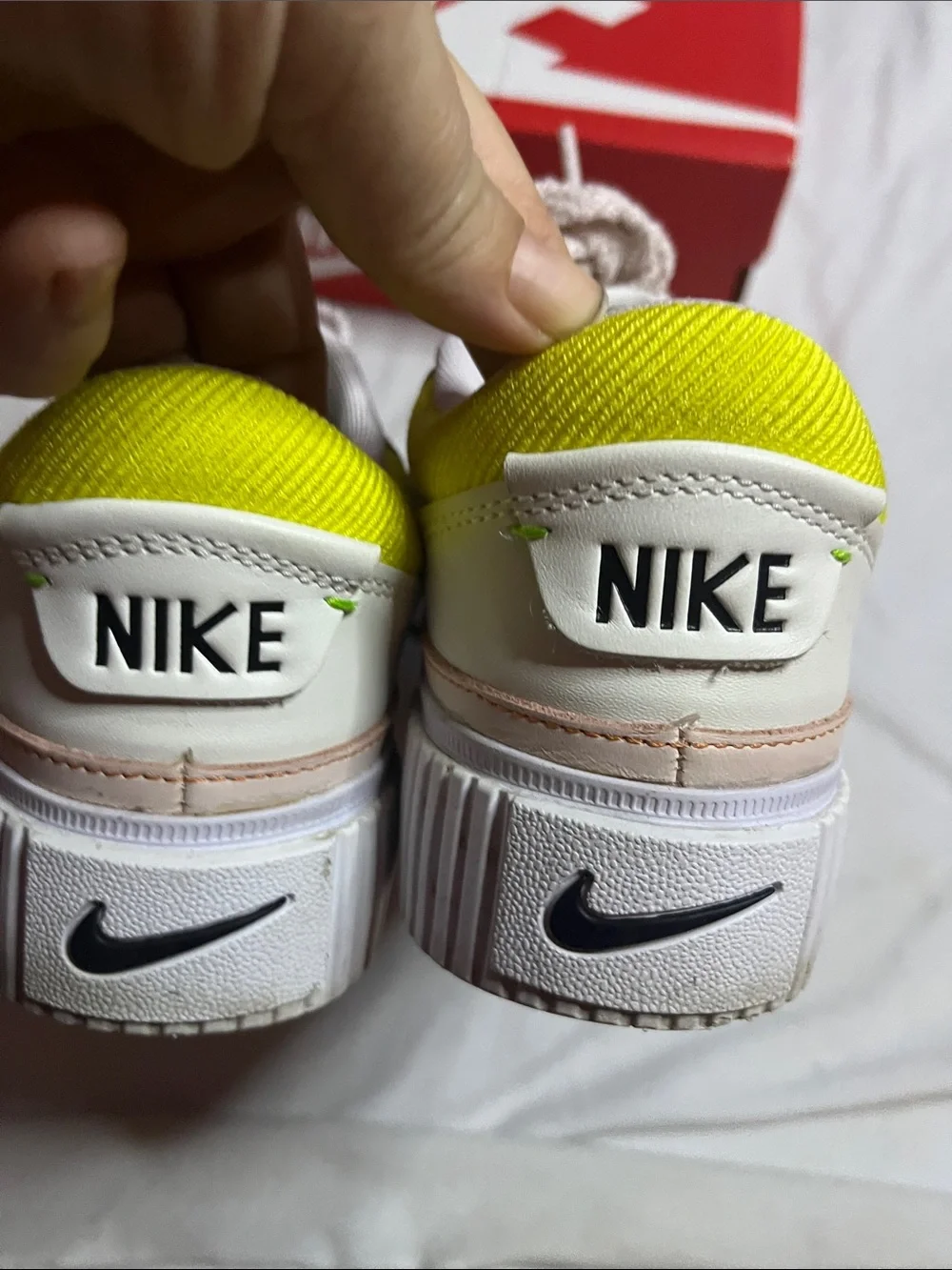 Nike good conditon